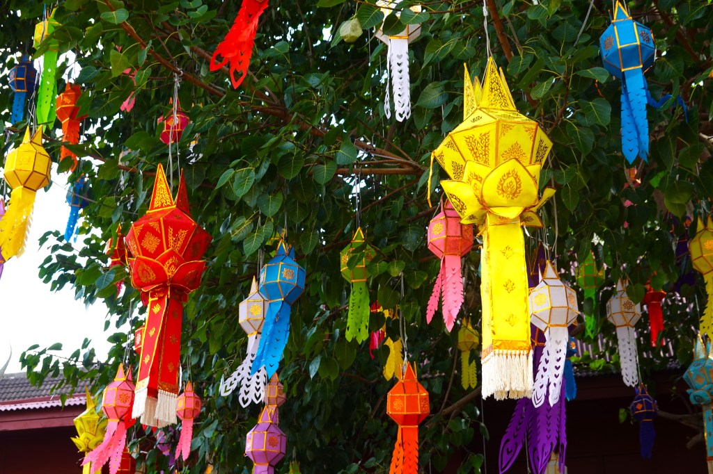 Chaing Mai – Lantern Festival, Beautiful Temples, and Bruised&nbsp;Backs